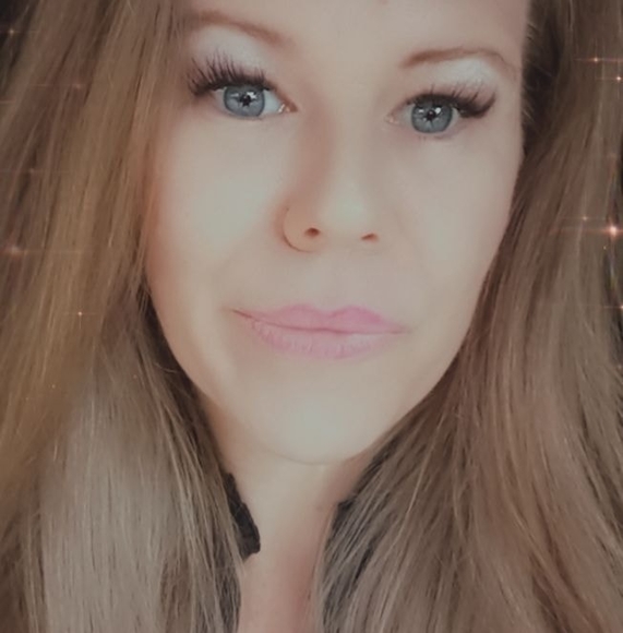 blue_eyedbrat77